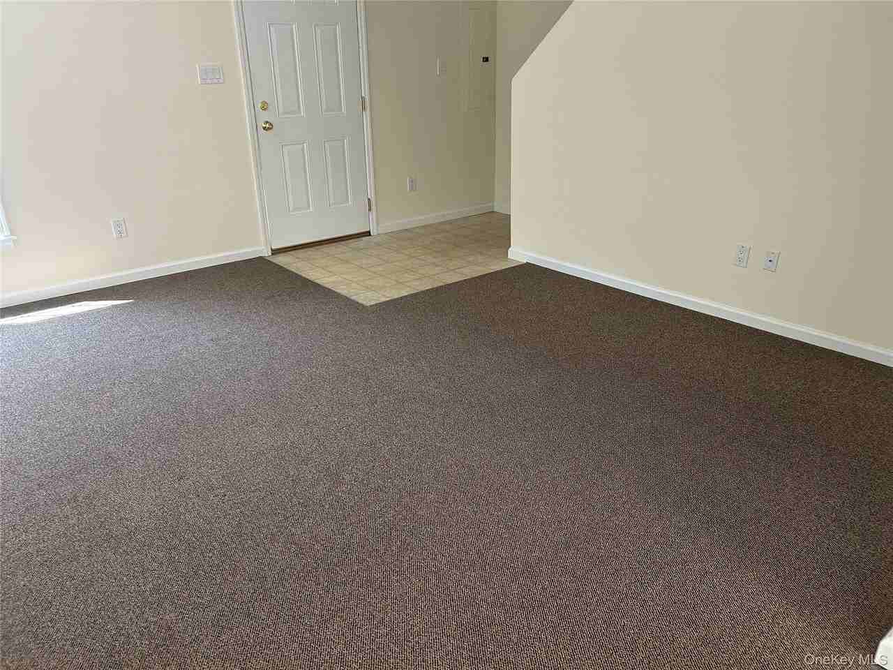 30 Woodside Ave #30 - Photo 7 of 15