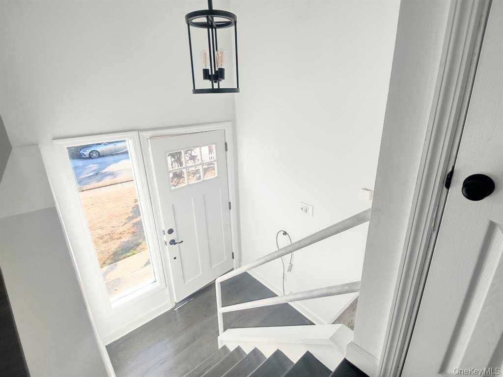 91 North St - Photo 3 of 16