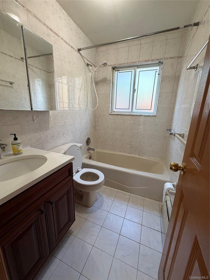 4131 219th St #1FL - Photo 6 of 7