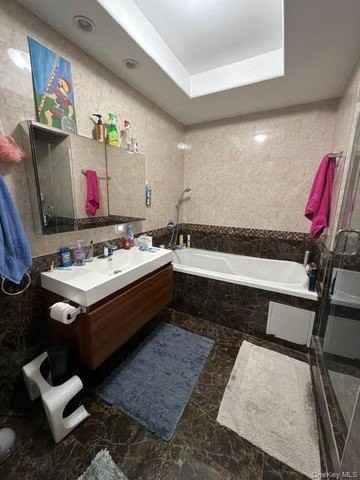 6636 99th St - Photo 7 of 10
