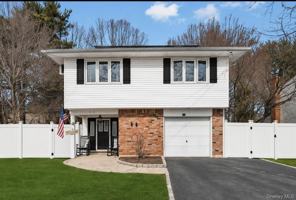 featured image of 219 Bellerose Ave