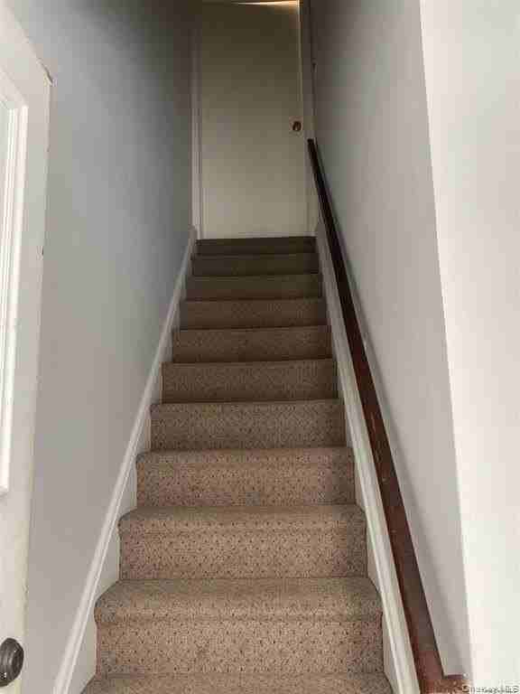 50 Grand Pl - Photo 3 of 17