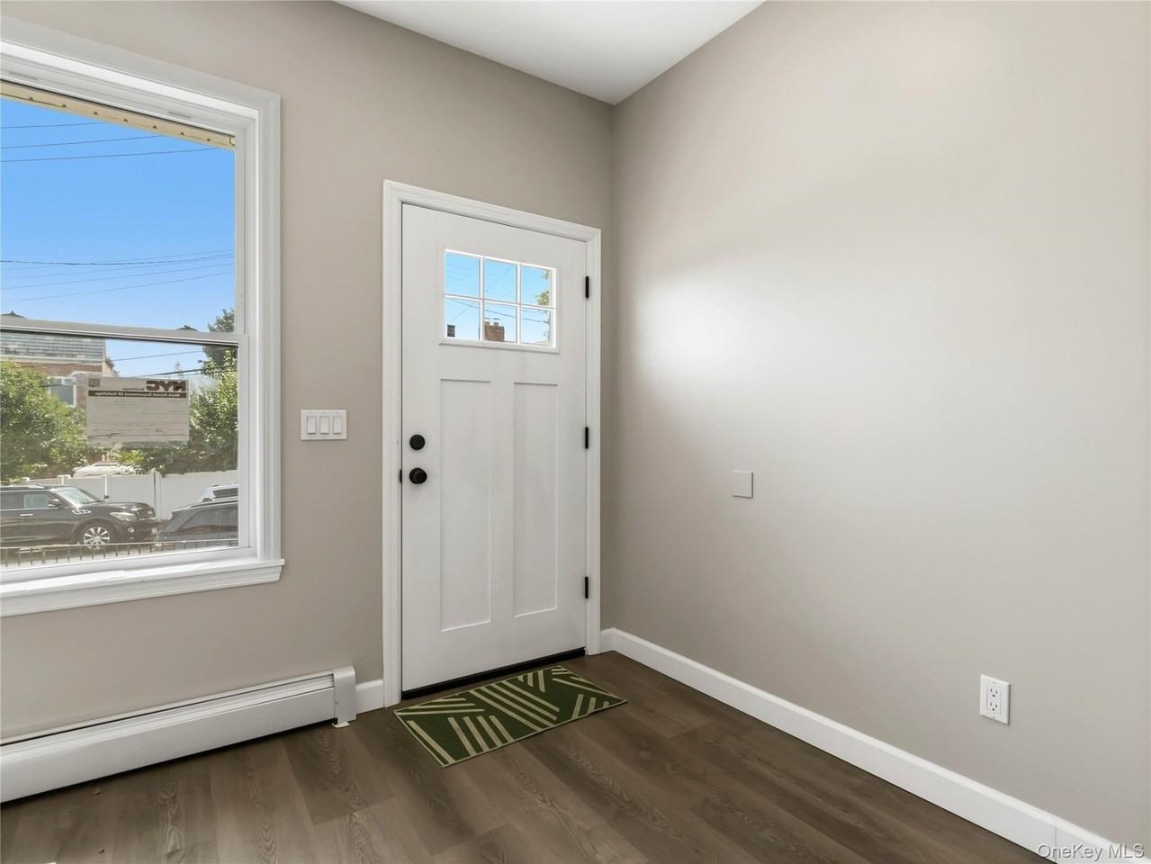 7813 58th Ave - Photo 2 of 23