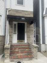 181 London St #3 - Photo 1 of 1