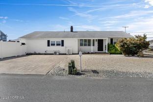 774 Nassau Dr - Photo 1 of 1