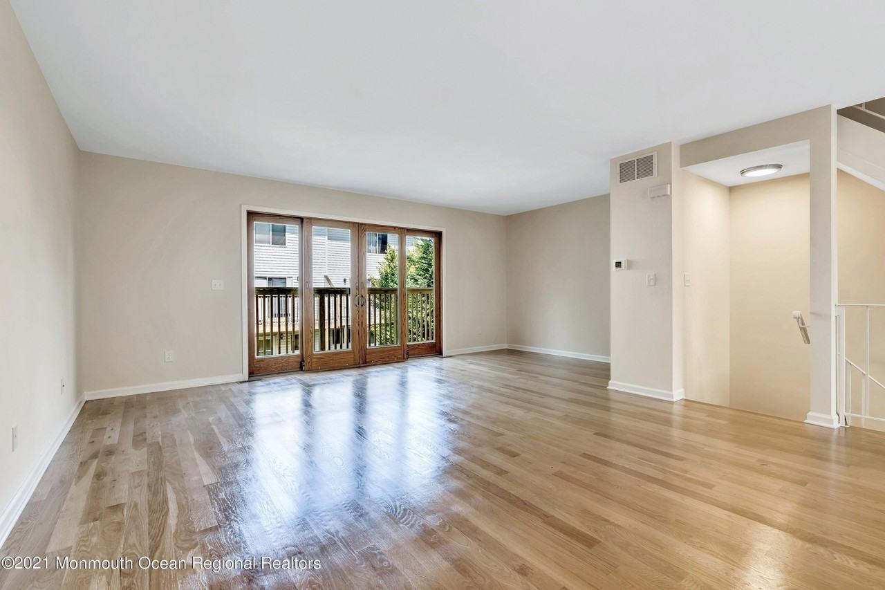 190 Spruce St #6 - Photo 7 of 22