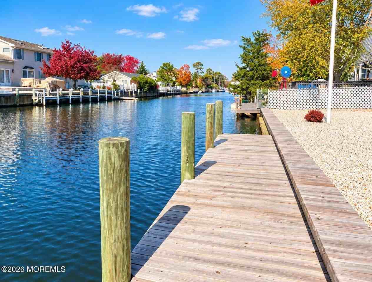 46 Longpoint Dr