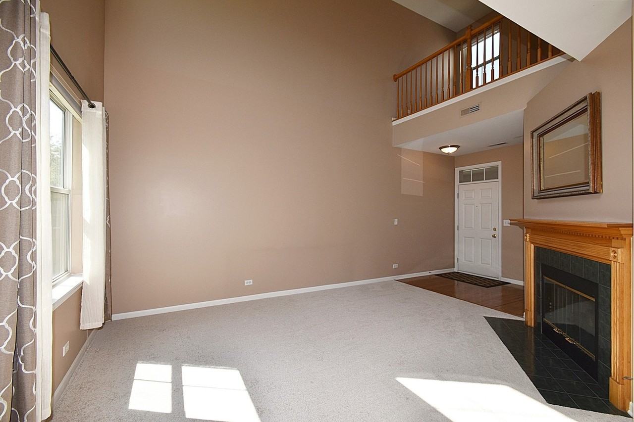 312 Fairmont Ct - Photo 7 of 27