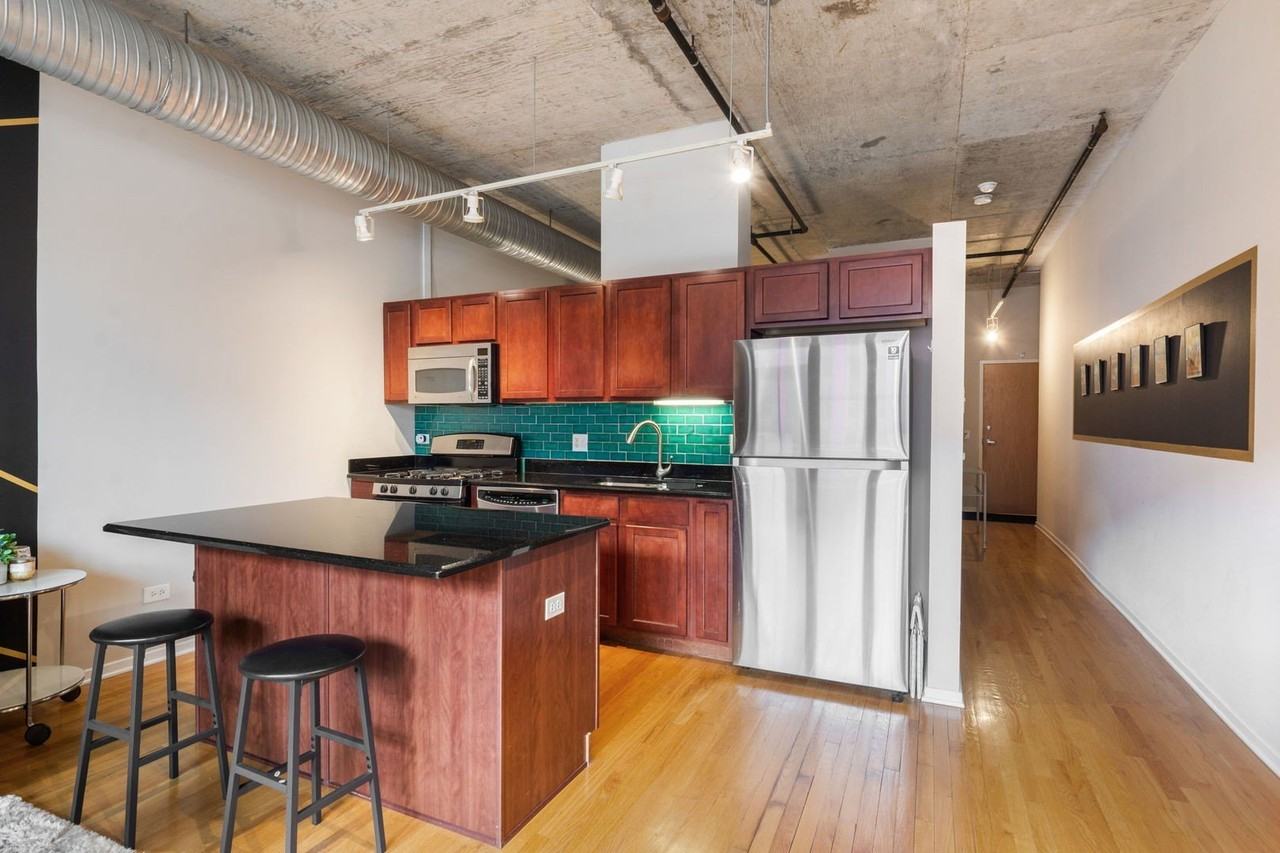 849 N Franklin St #515 - Photo 3 of 34