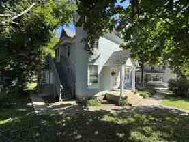 137 E Washington St #1R - Photo 1 of 1