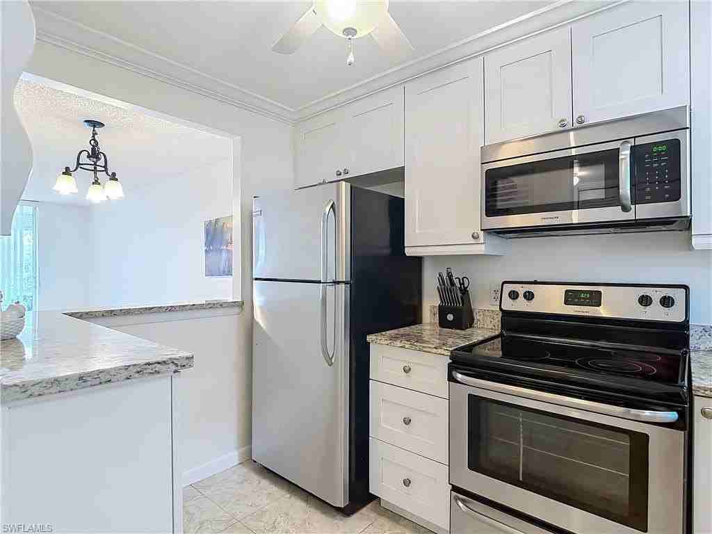 100 Forest Lakes Blvd #109 - Photo 6 of 32