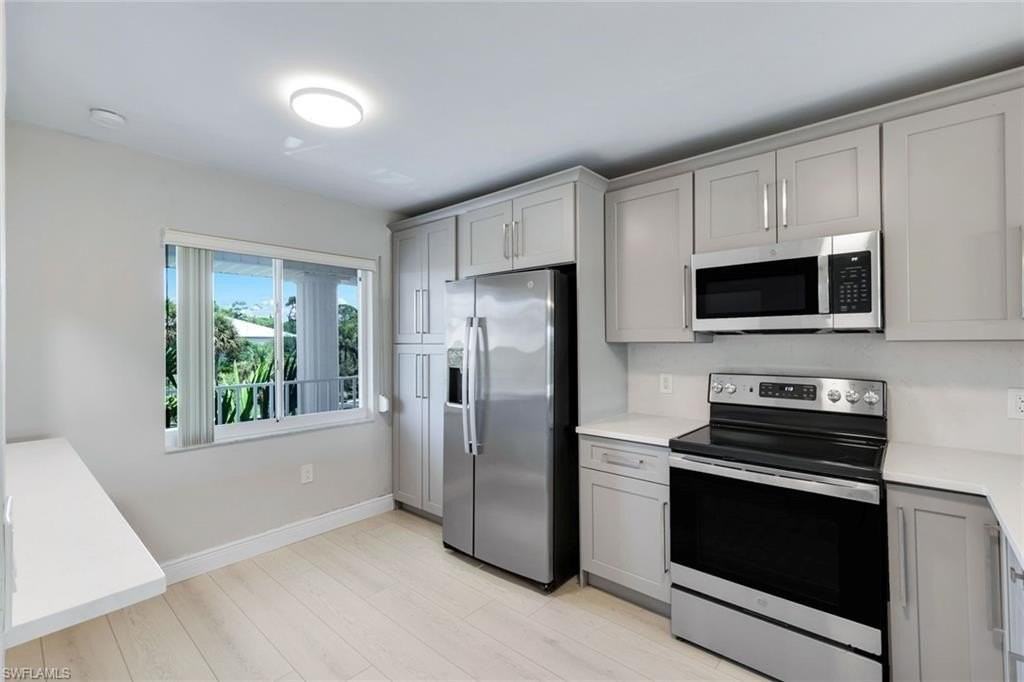 3051 Sandpiper Bay Cir #I304 - Photo 7 of 29