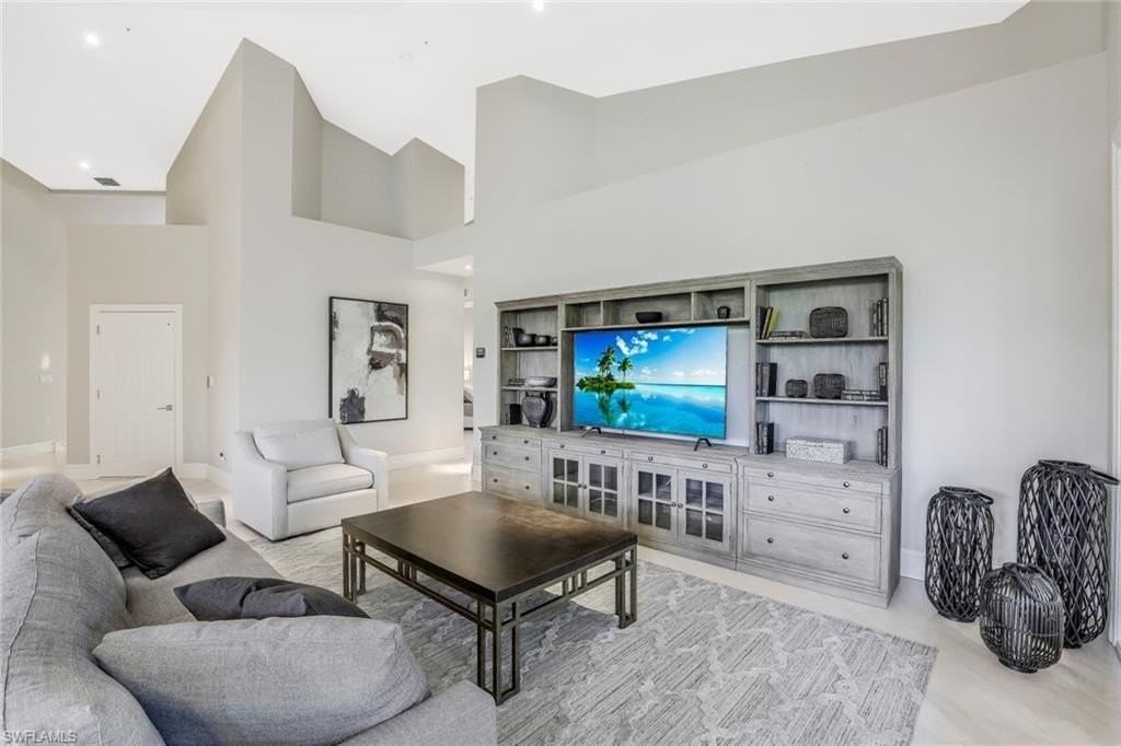 107 Colonade Cir #103 - Photo 5 of 26