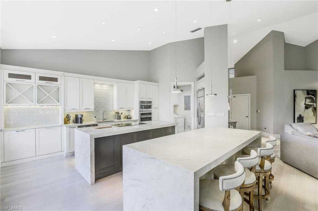 107 Colonade Cir #103 - Photo 6 of 26
