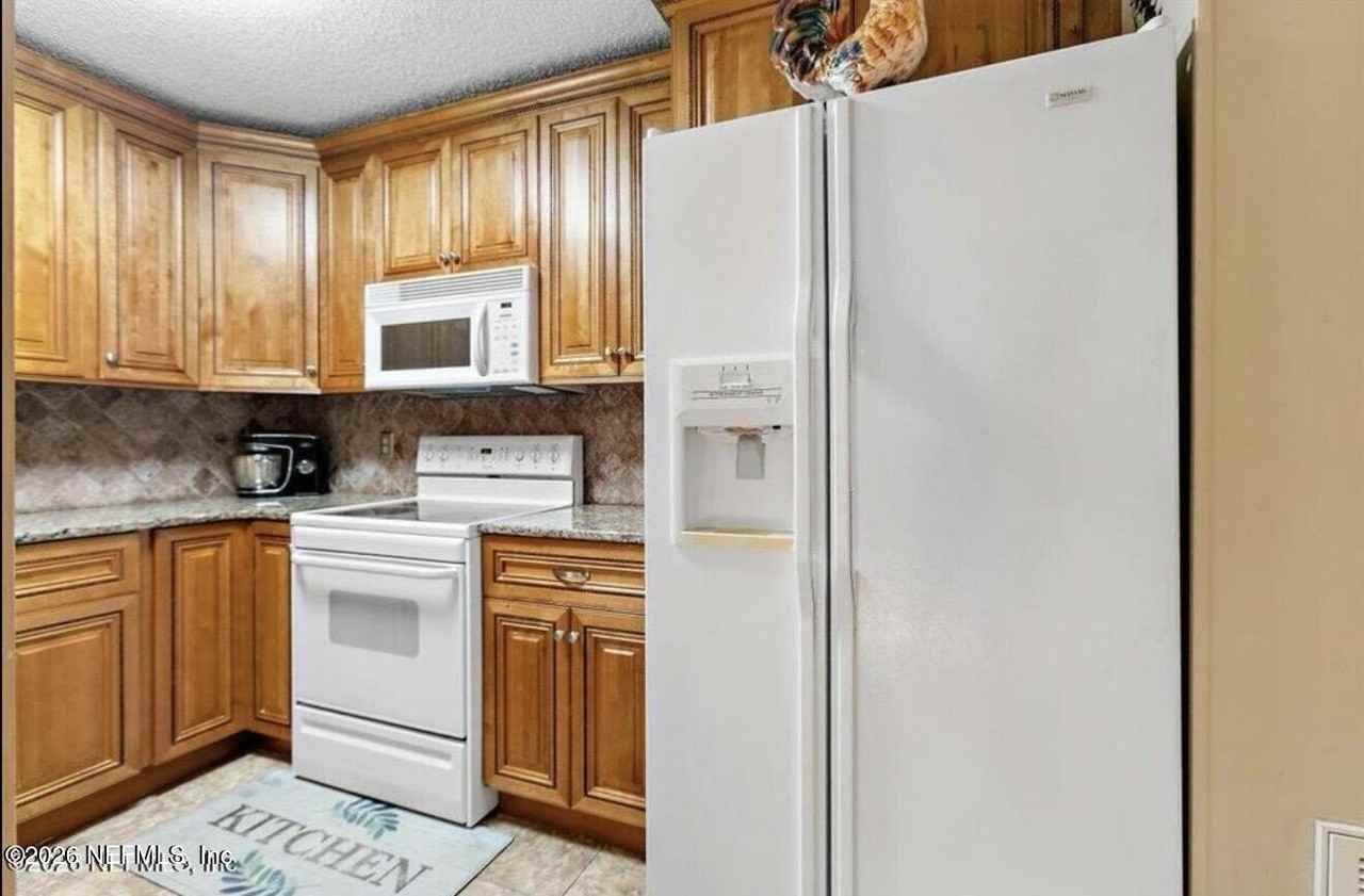 3801 Crown Point Rd #1273 - Photo 7 of 18