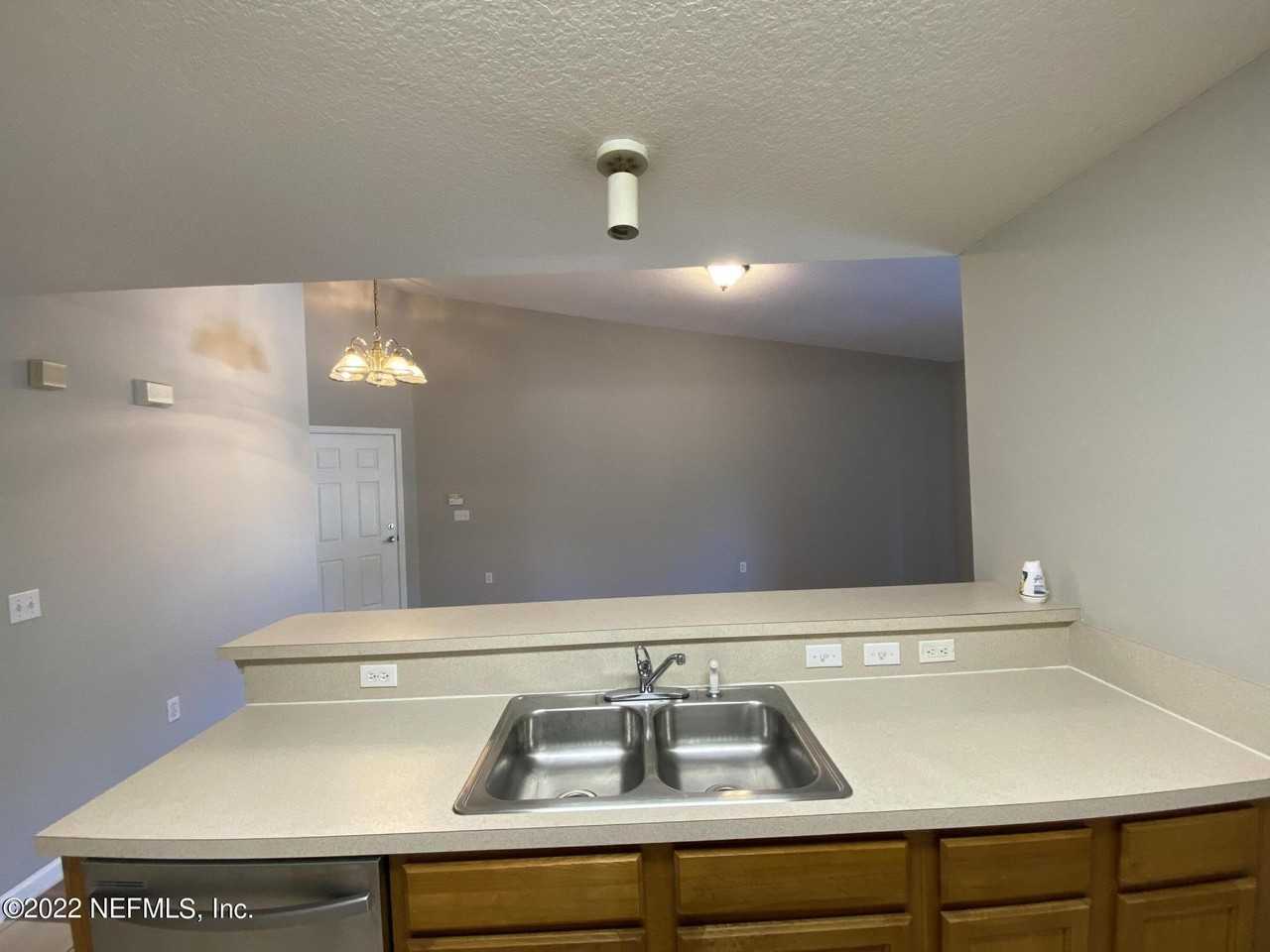 9625 Amarante Way #13 - Photo 7 of 15