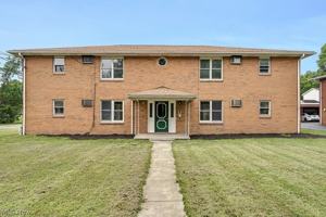 featured image of 895 Cook Ave