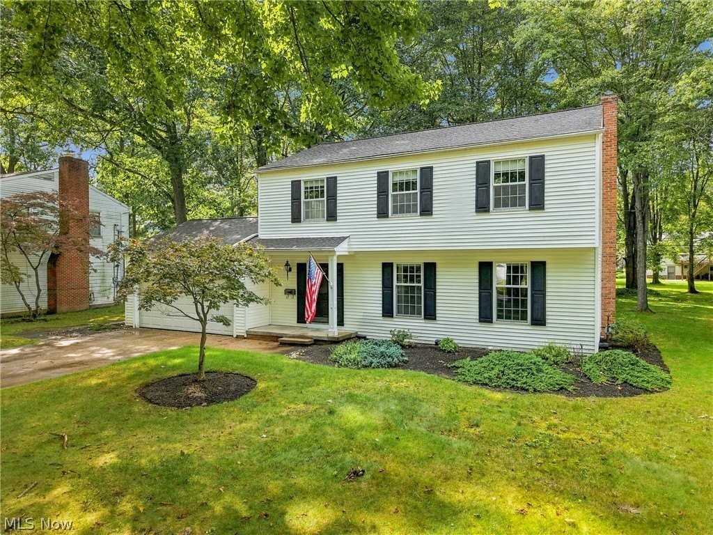 6832 Green Ridge Ave - Photo 2 of 45