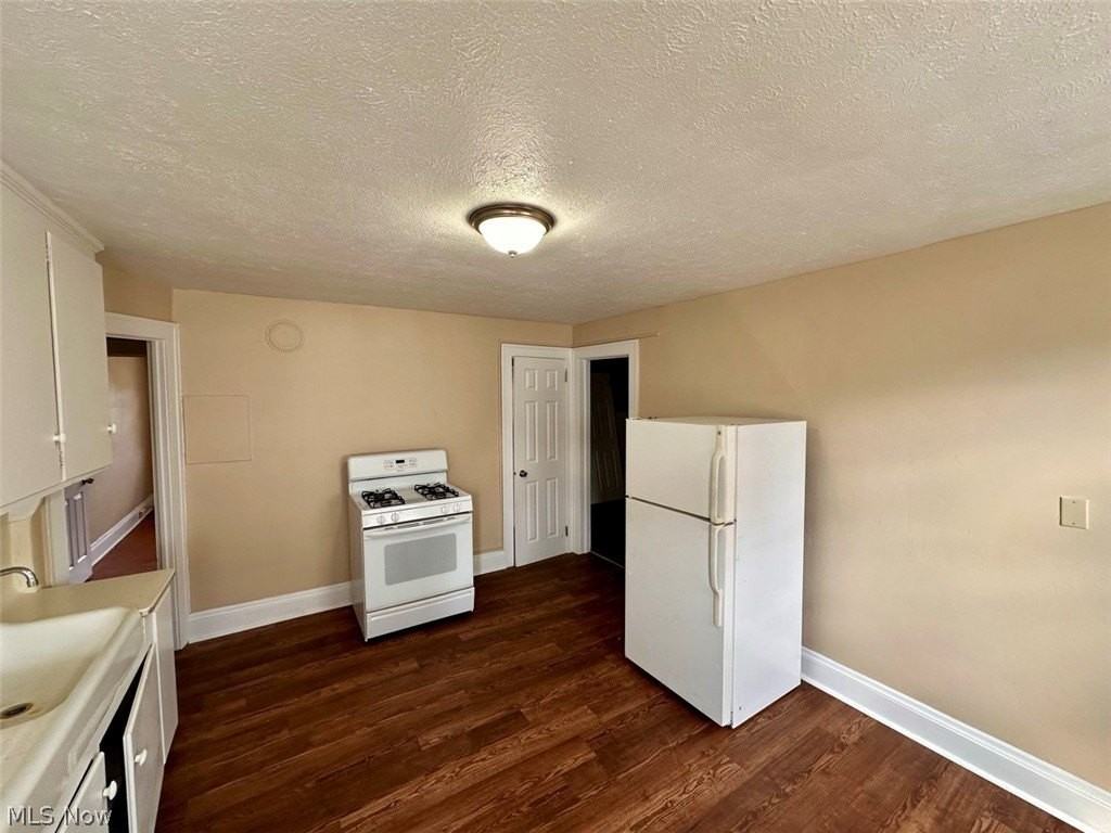 98 N Portage Path #6 - Photo 3 of 10