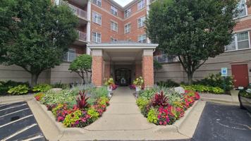 featured image of 101 Pointe Dr