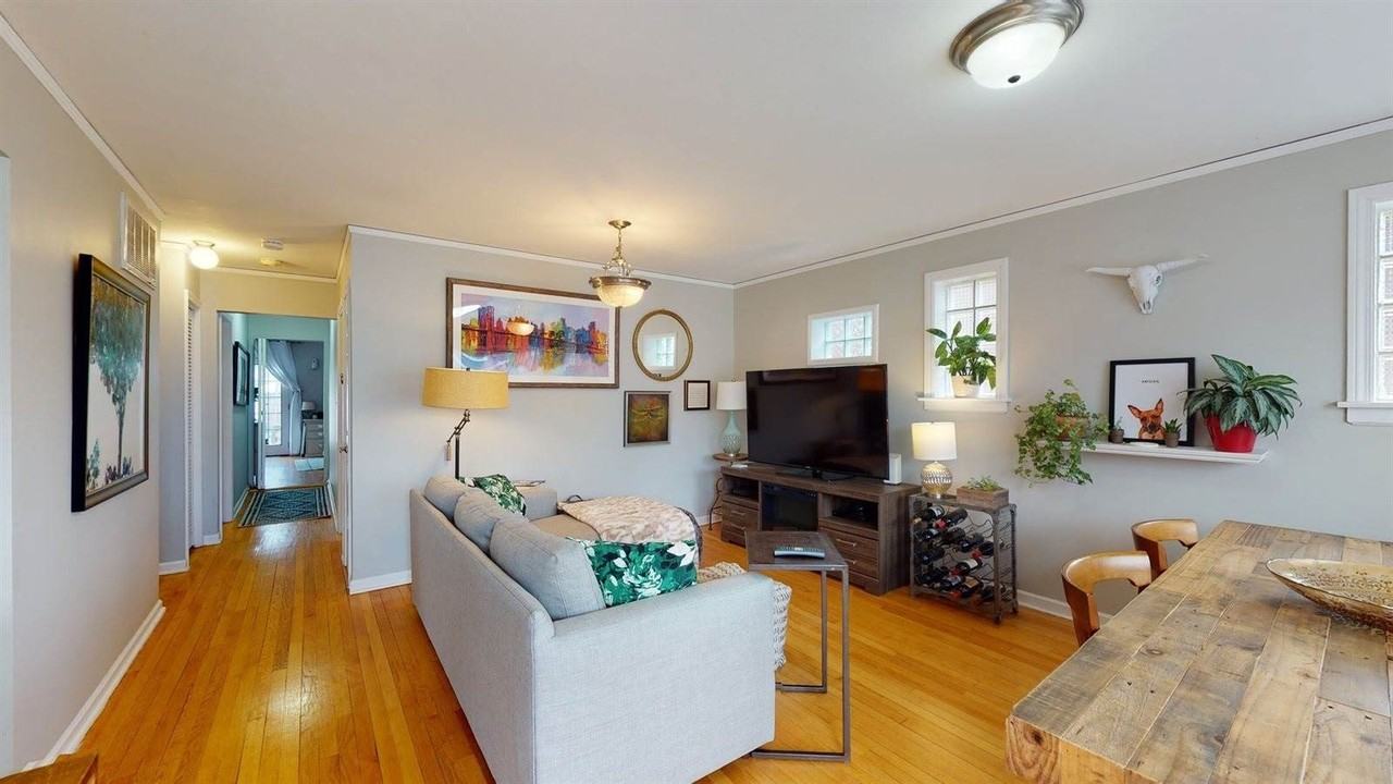 311 Nordica Ave - Photo 7 of 15
