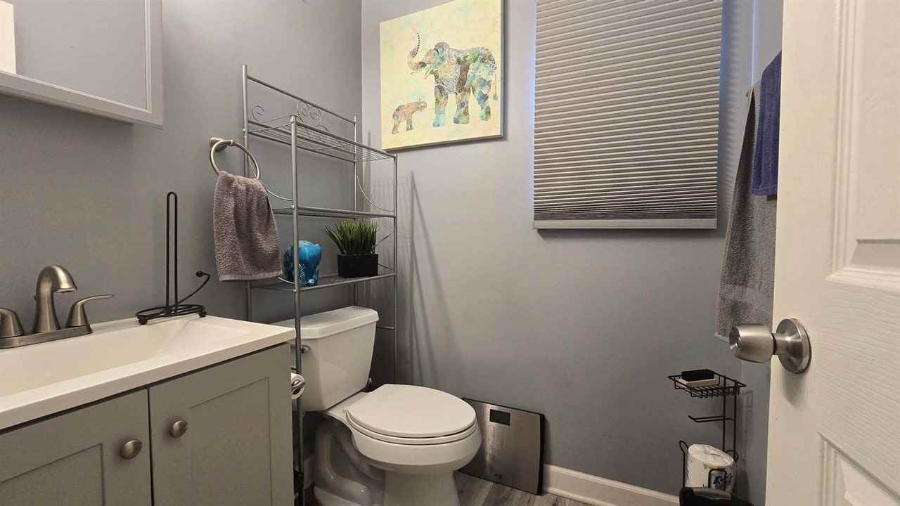 122 Canton Ln - Photo 5 of 10
