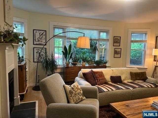 79 Valley Rd #B - Photo 3 of 25