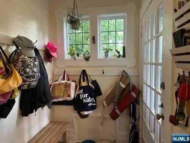 79 Valley Rd #B - Photo 4 of 25