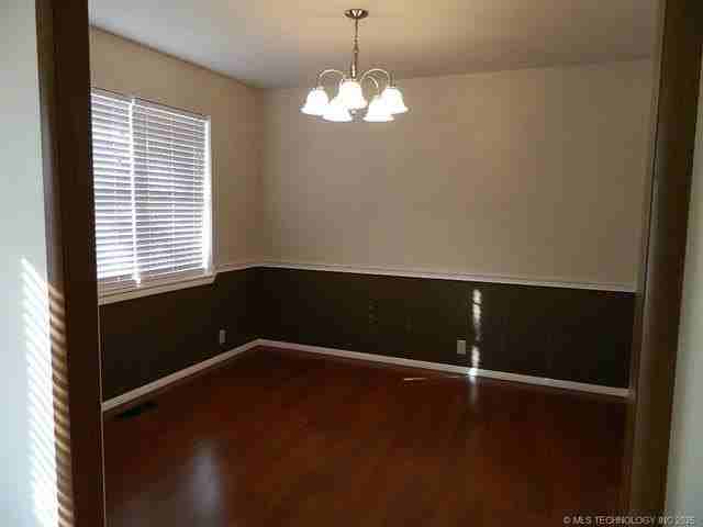 618 W Downing St - Photo 6 of 22