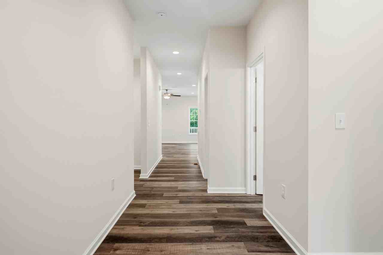 5594 Old Grove Ln - Photo 4 of 28