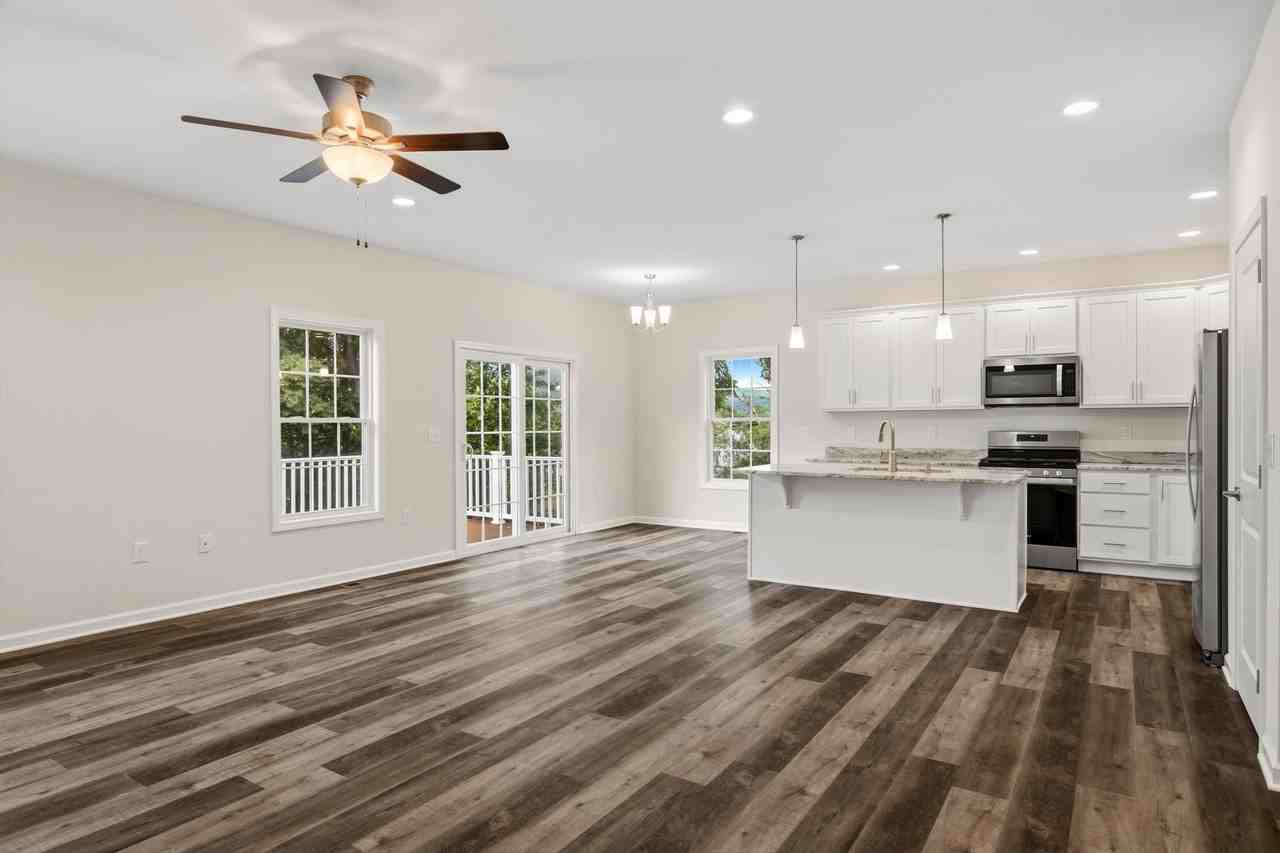 5594 Old Grove Ln - Photo 5 of 28