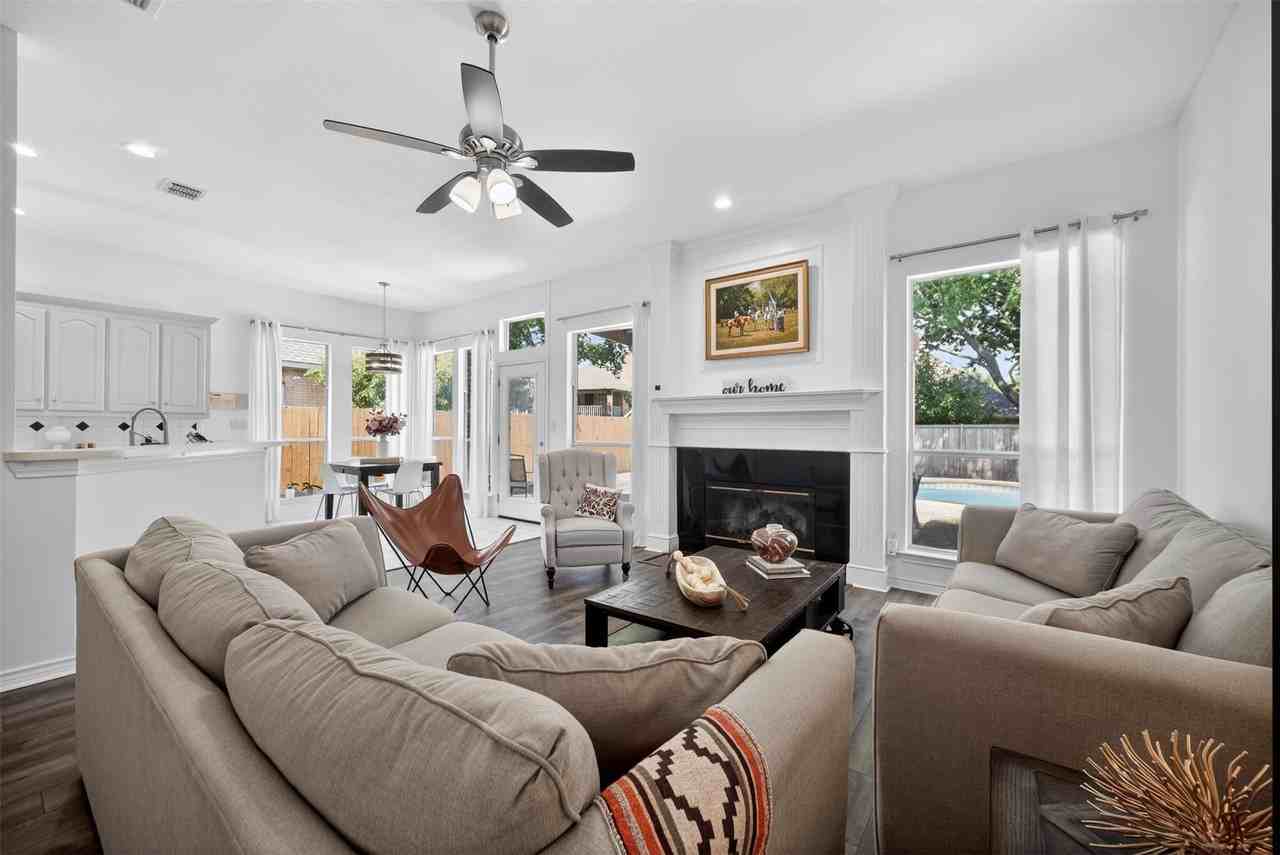 1507 Hunters Creek Dr - Photo 7 of 40