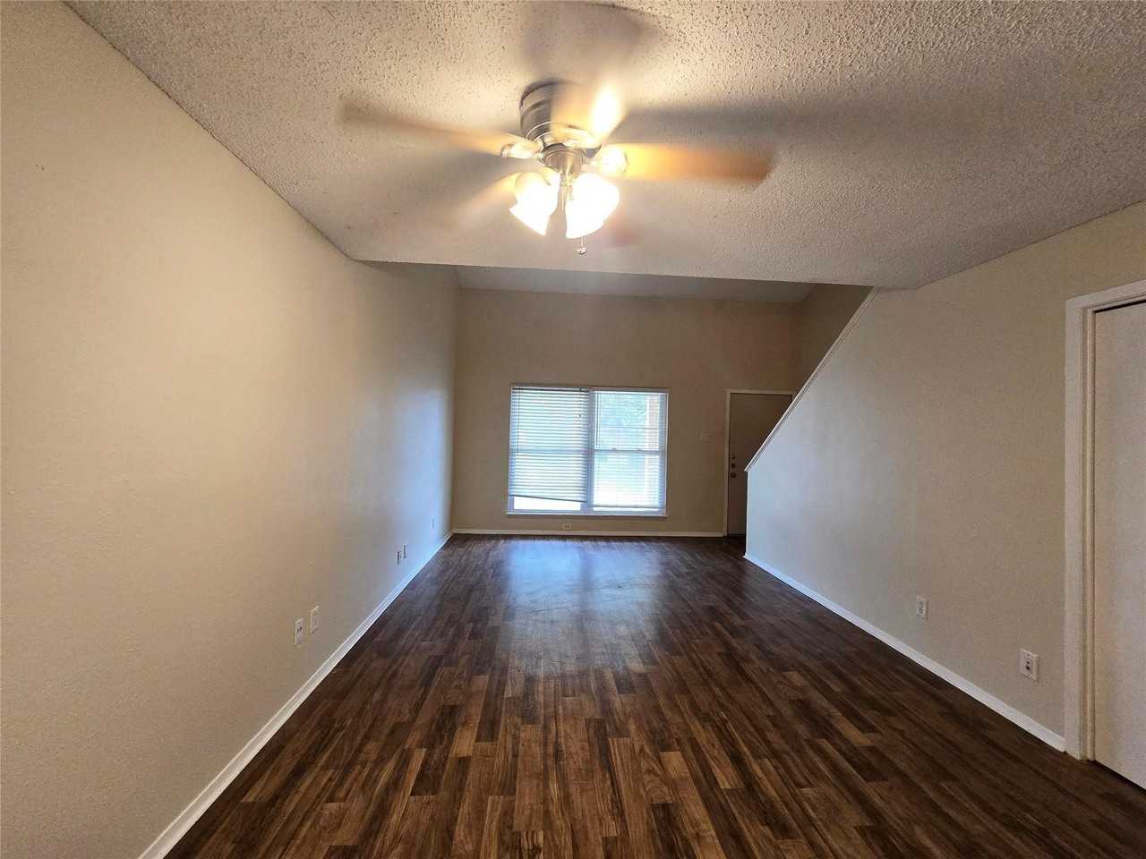 2223 Viewtop Ln #A - Photo 5 of 13