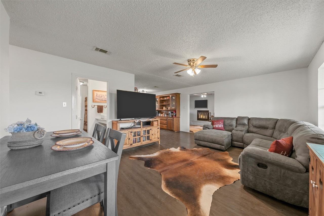 2851 Fm 339 - Photo 3 of 32