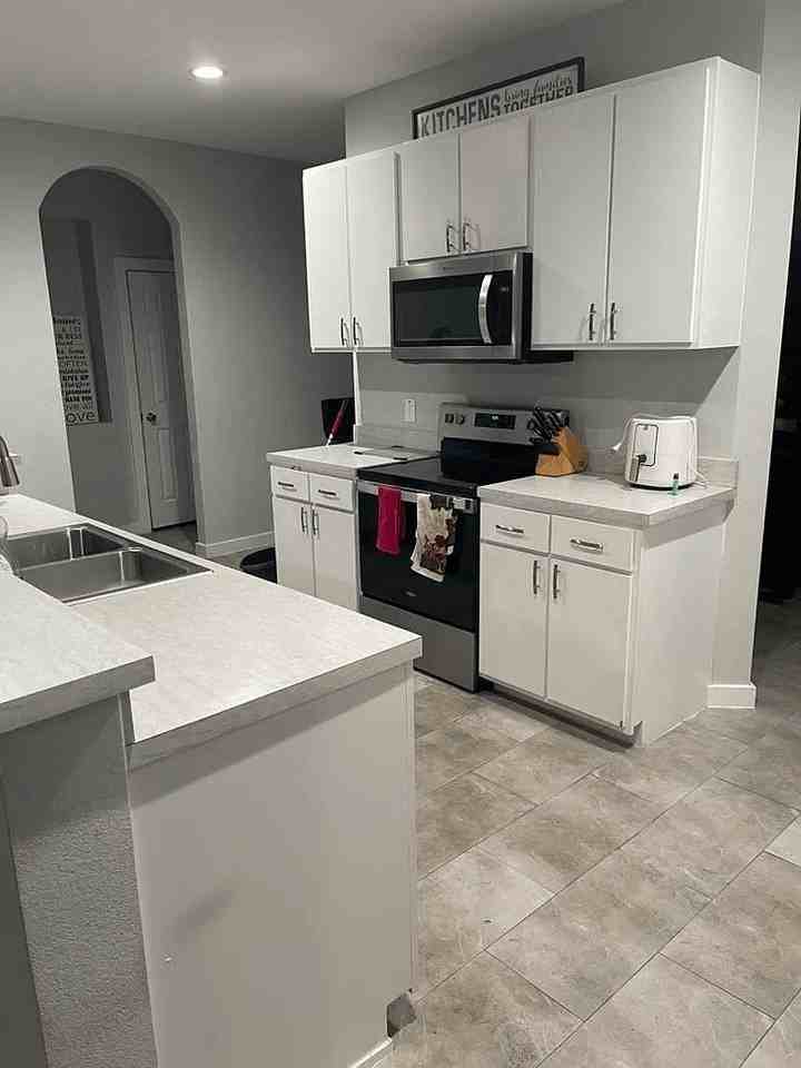 3204 Henderson St - Photo 2 of 16