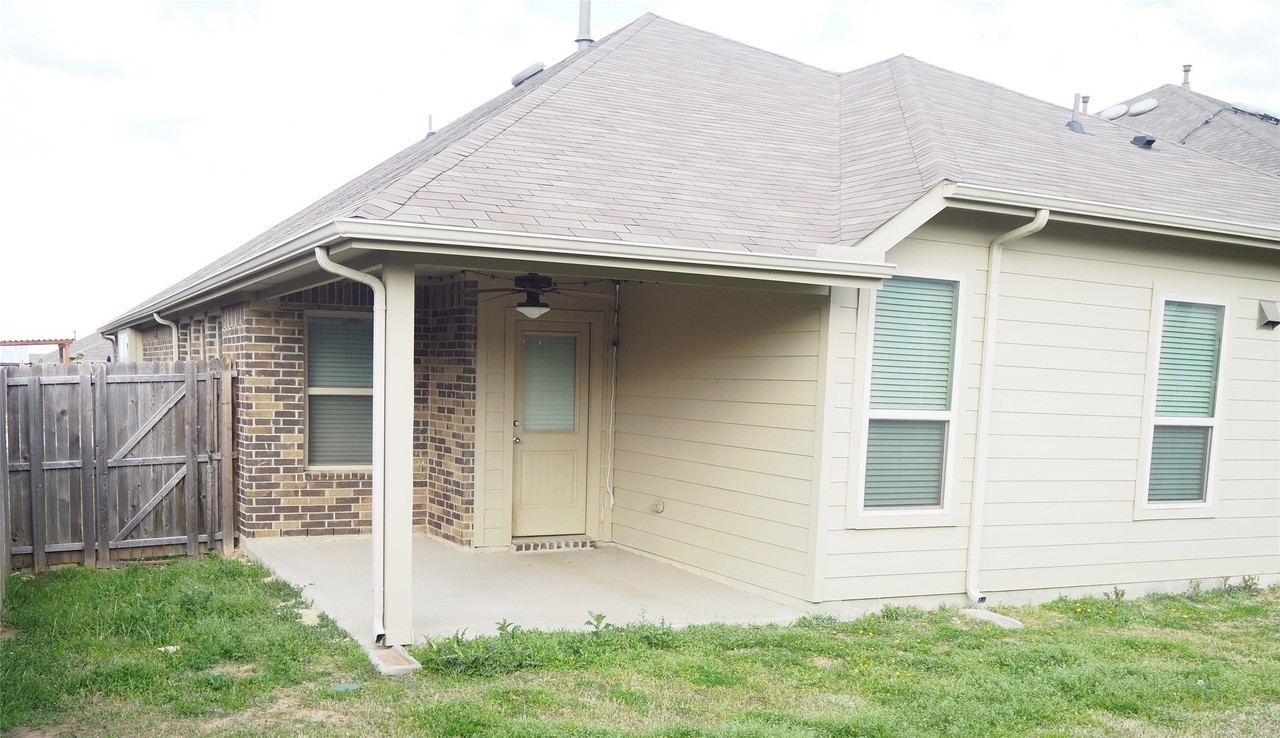 14832 Rocky Face Ln - Photo 3 of 36