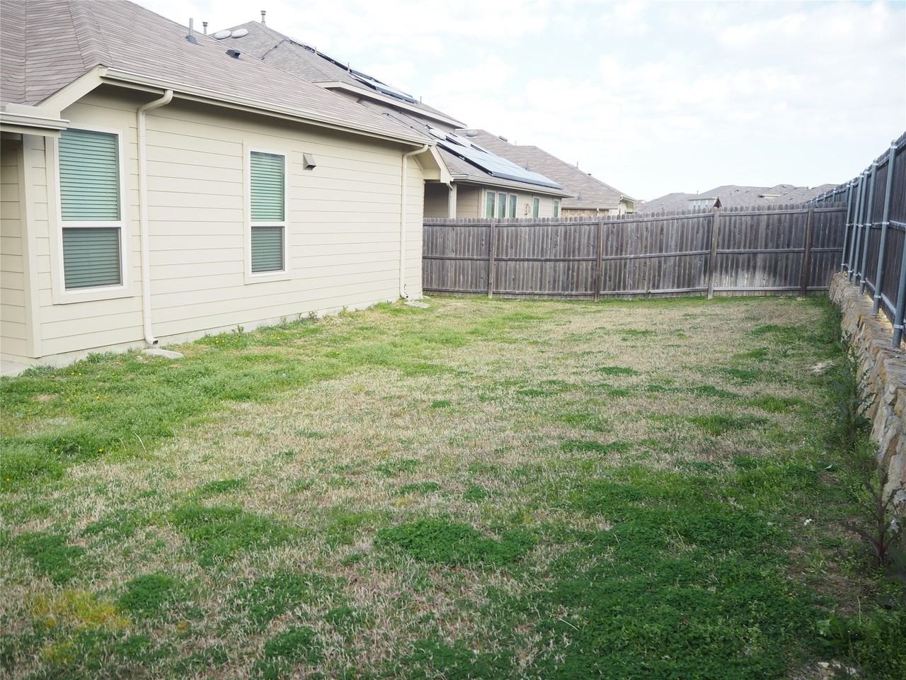 14832 Rocky Face Ln - Photo 4 of 36