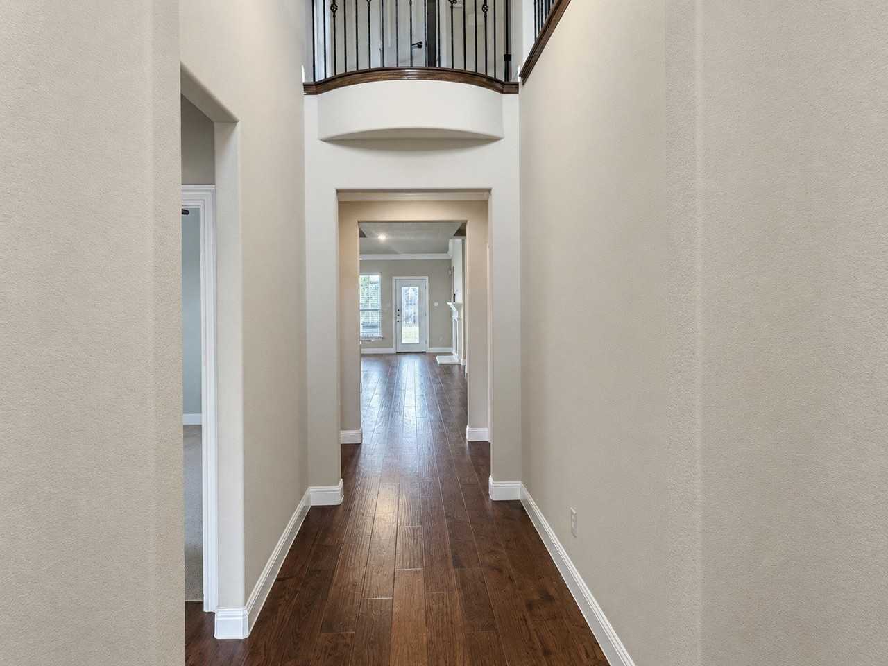 2201 Petunia Ln - Photo 5 of 19
