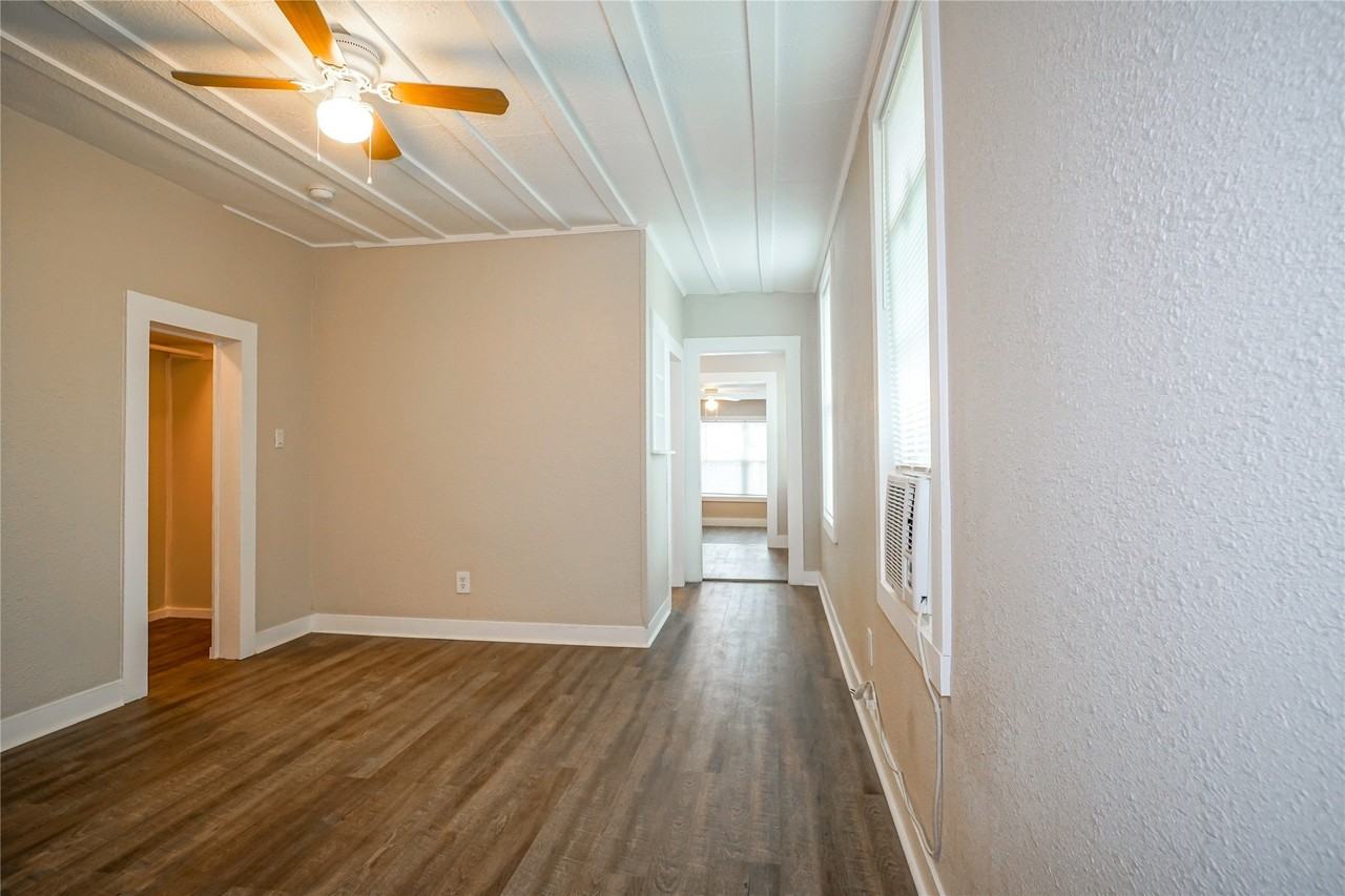 326 W Sears St #202 - Photo 4 of 12