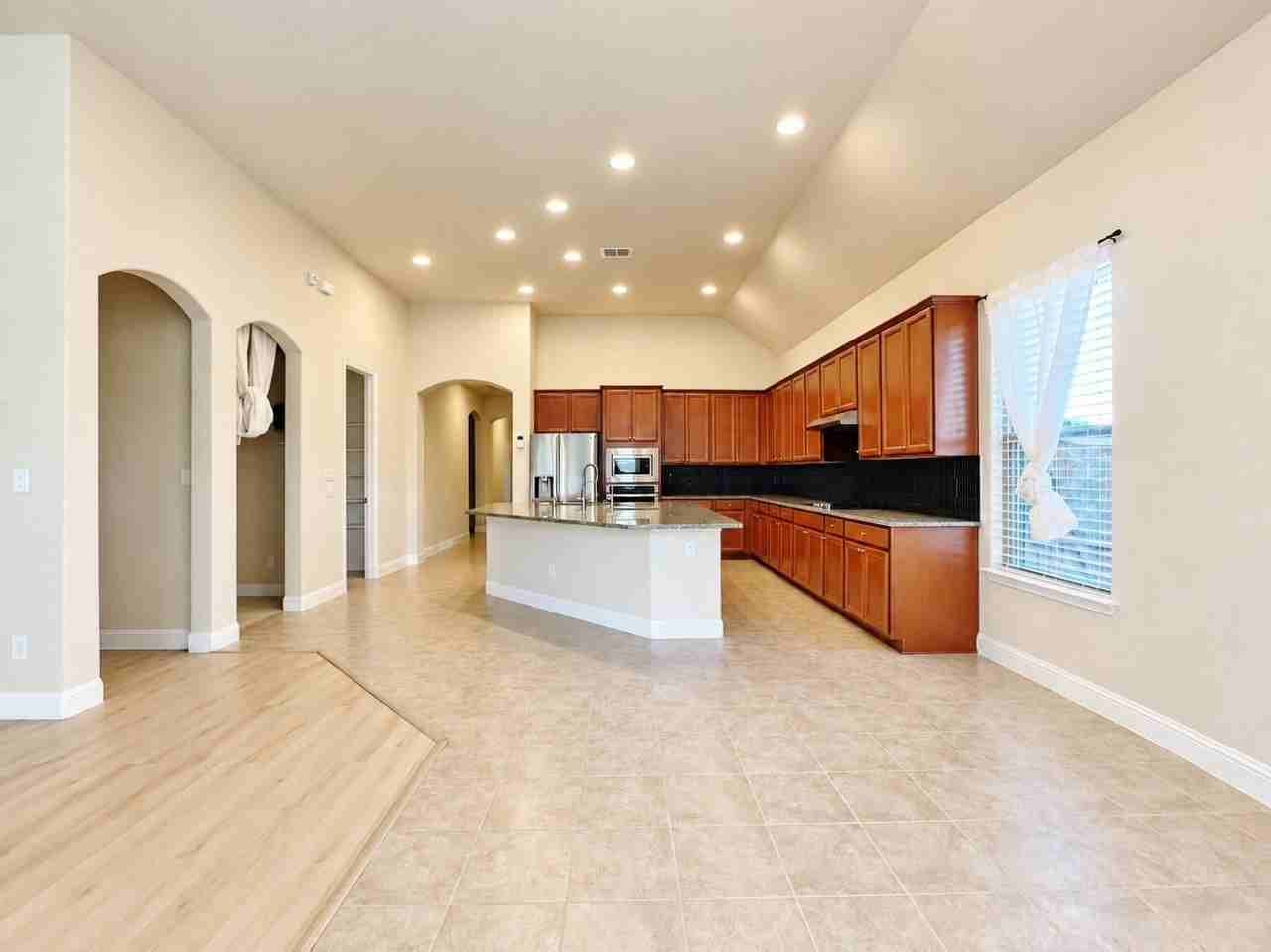 2645 Walnut Creek Ln - Photo 6 of 27