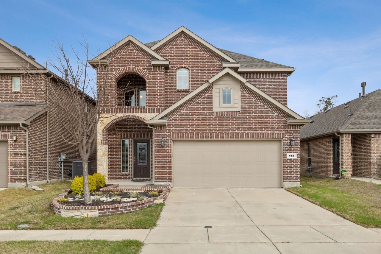 812 Gray Fox Dr - Photo 2 of 28