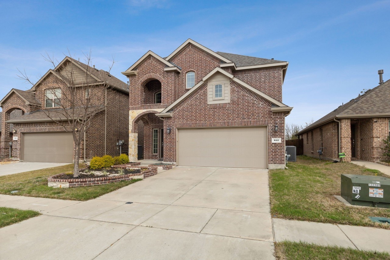 812 Gray Fox Dr - Photo 3 of 28