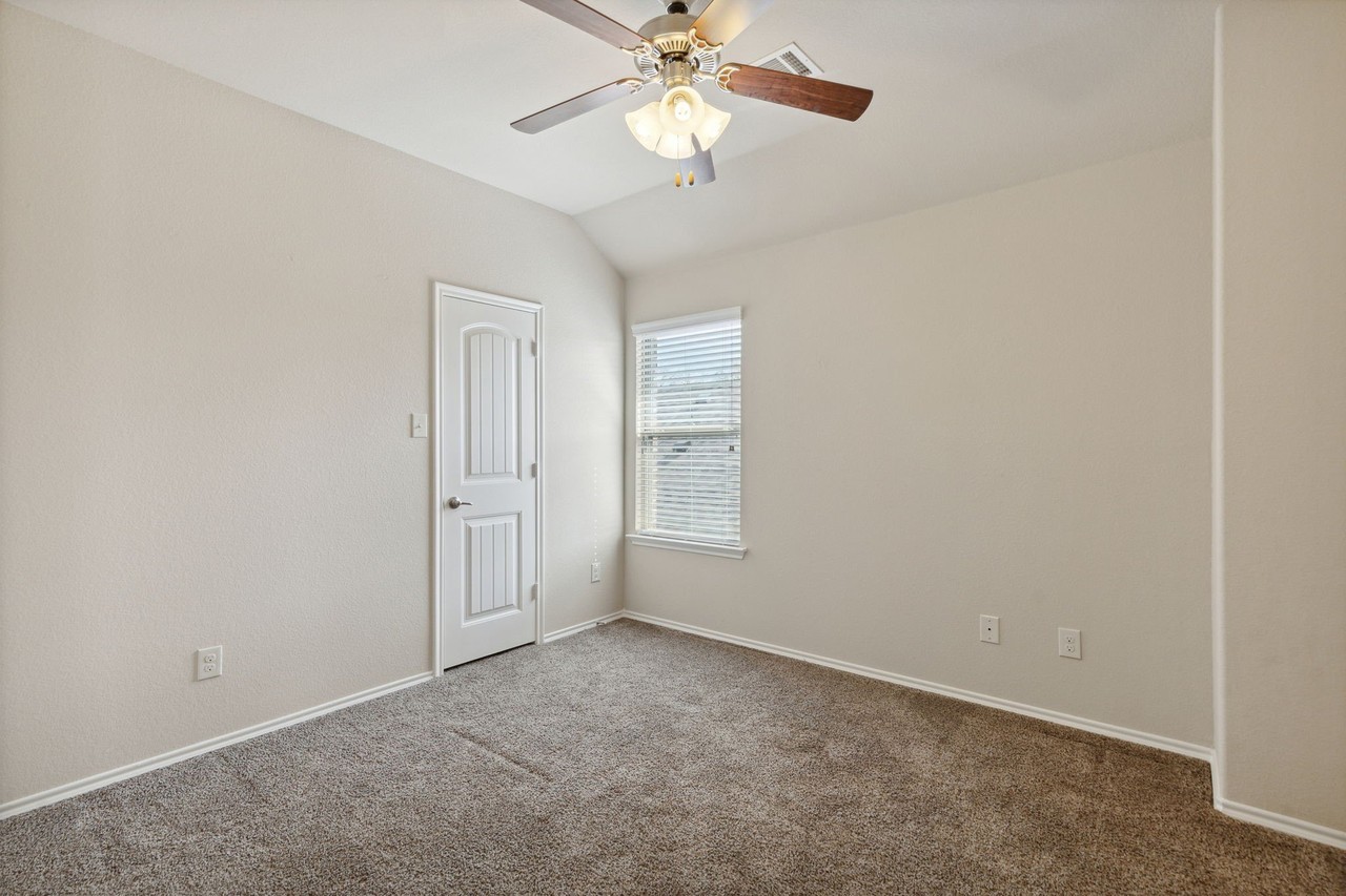 812 Gray Fox Dr - Photo 6 of 28