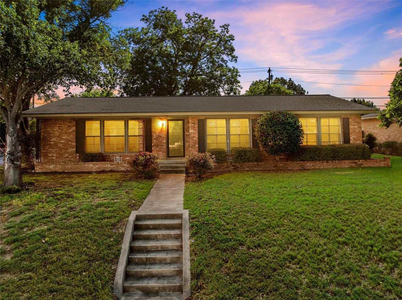 2349 Mount Carmel Dr
