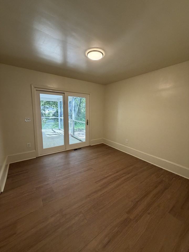1221 Taney Ave #1 - Photo 4 of 18