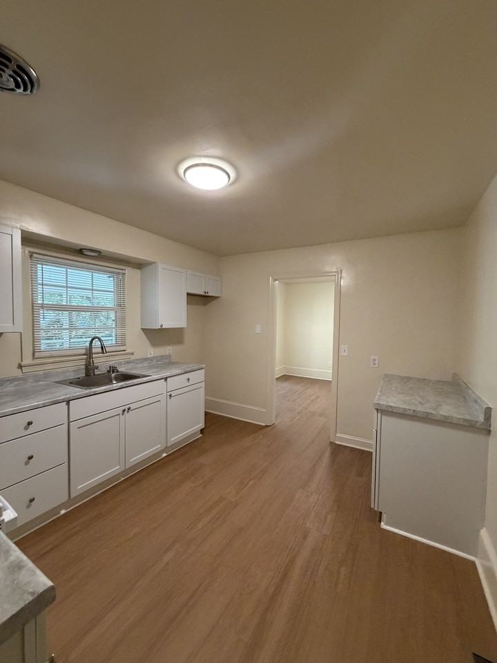1221 Taney Ave #1 - Photo 7 of 18