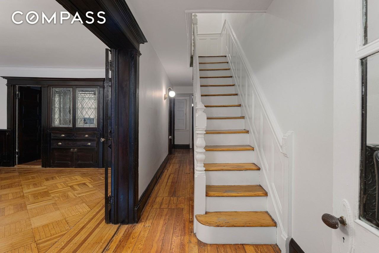 597 Jefferson Ave #1 - Photo 7 of 12