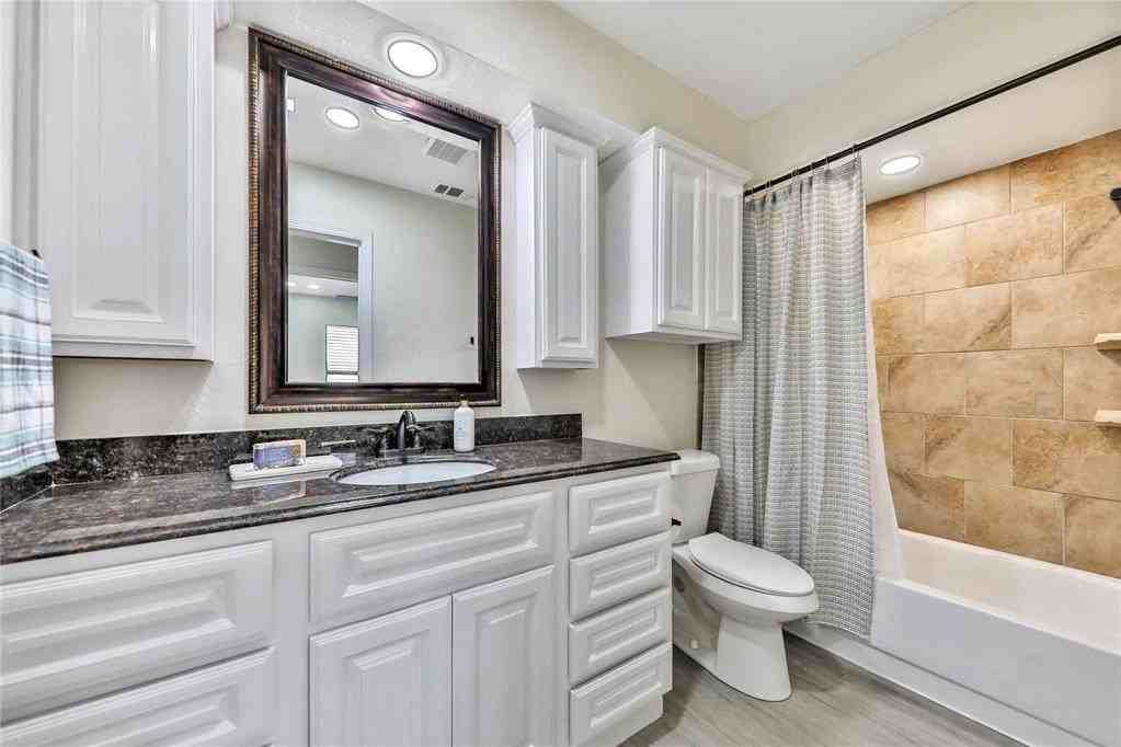 512 N Morgan Dr - Photo 5 of 40
