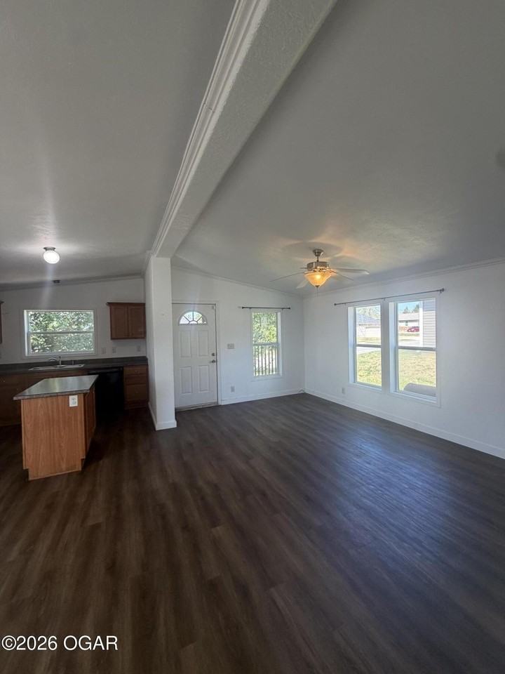 2331 S Joplin Ave - Photo 2 of 12