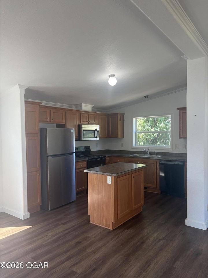 2331 S Joplin Ave - Photo 5 of 12
